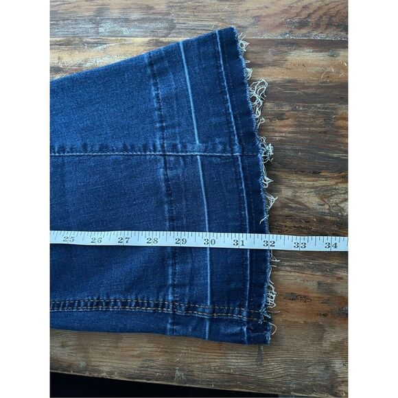 B6 Almost Famous Women's Denim Frayed Flared Jeans Blue Size 5‎ - Picture 6 of 8